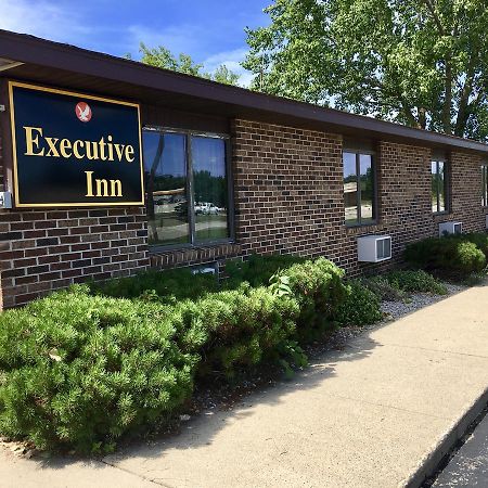 Executive Inn Cass City エクステリア 写真