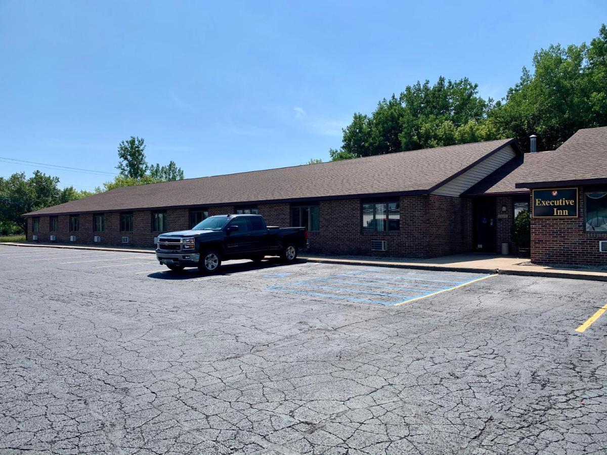 Executive Inn Cass City エクステリア 写真