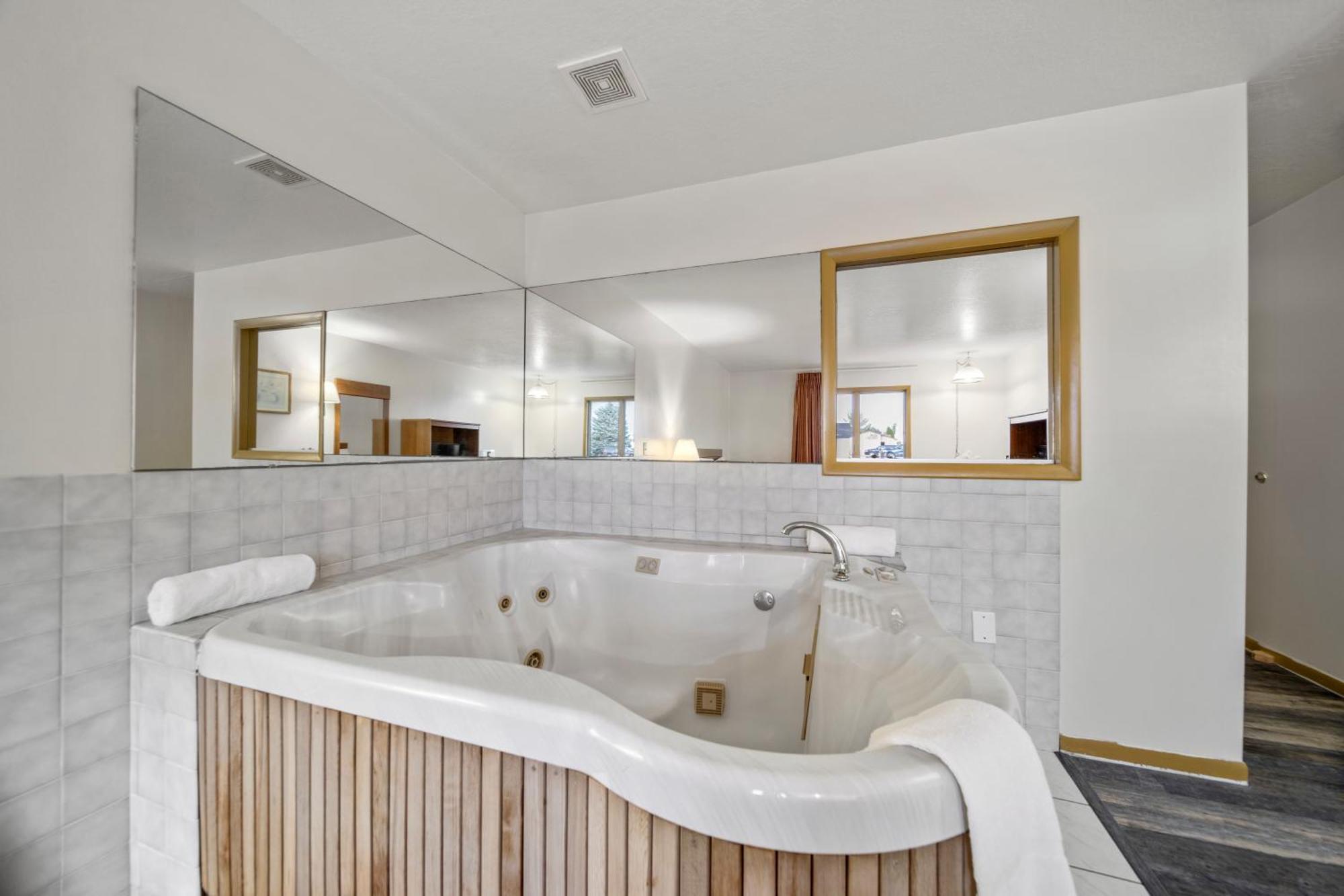 Executive Inn Cass City エクステリア 写真