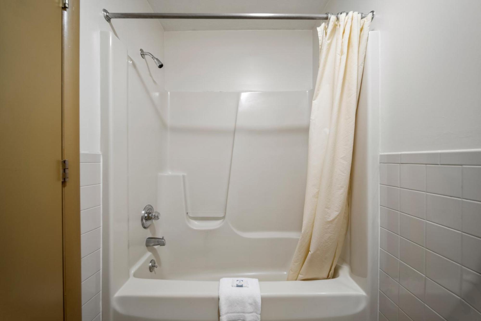 Executive Inn Cass City エクステリア 写真