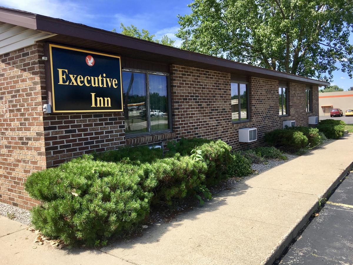 Executive Inn Cass City エクステリア 写真